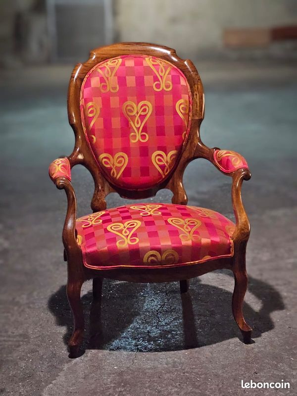 Fauteuil ancien (image 1)