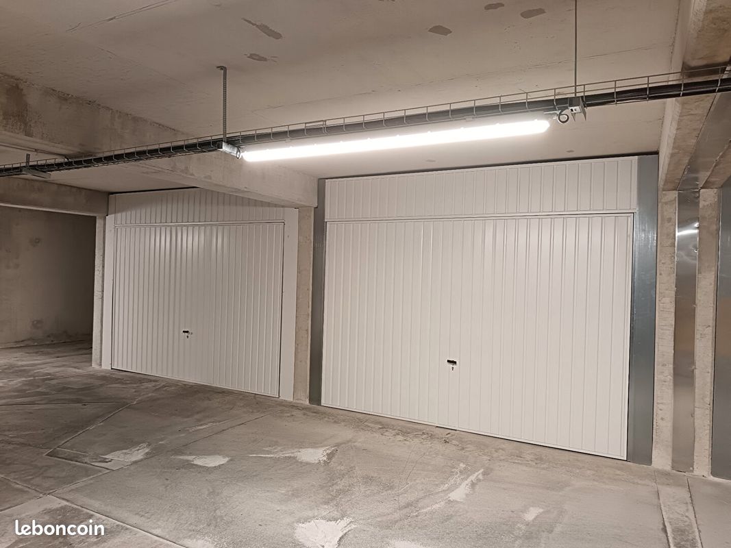Parking 17 m² · à Aix-en-Provence · 17 m² · 150 €/mois
