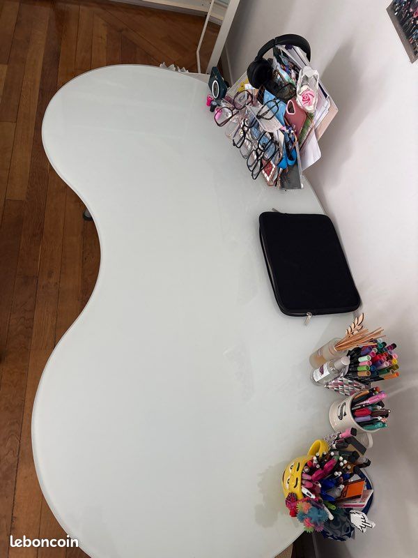 Bureau Ikea en verre (image 1)