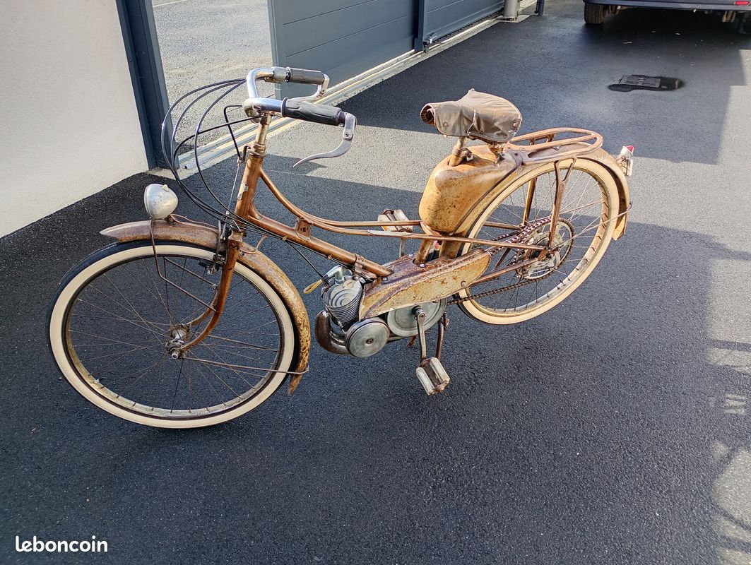 Motobécane av33 (image 1)