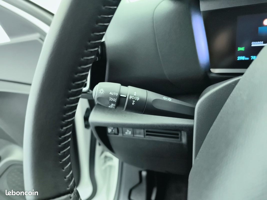 CITROEN e-C4 X 136 ch autonomie standard Automatique Business (image 22)