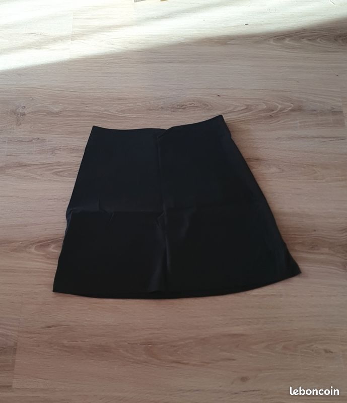 Mini jupe tailleur noire Pimkie 36 (image 1)