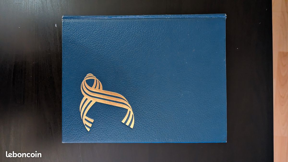 Dictionnaire Petit Larousse en couleurs - Édition 1982 (image 1)