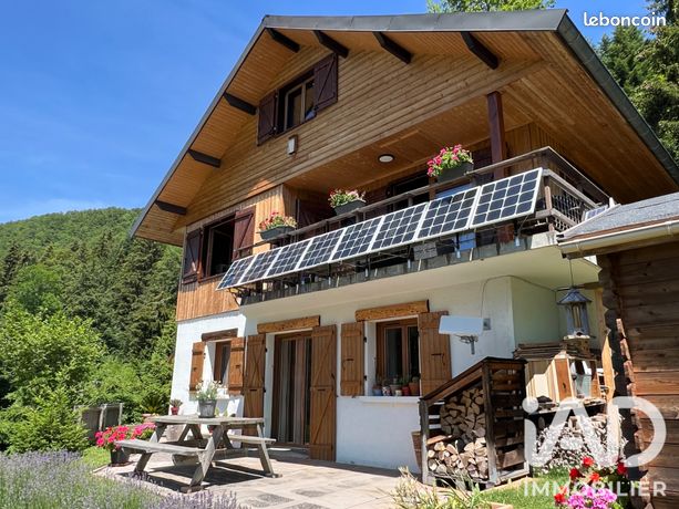 Chalet 7 pièces 145 m²