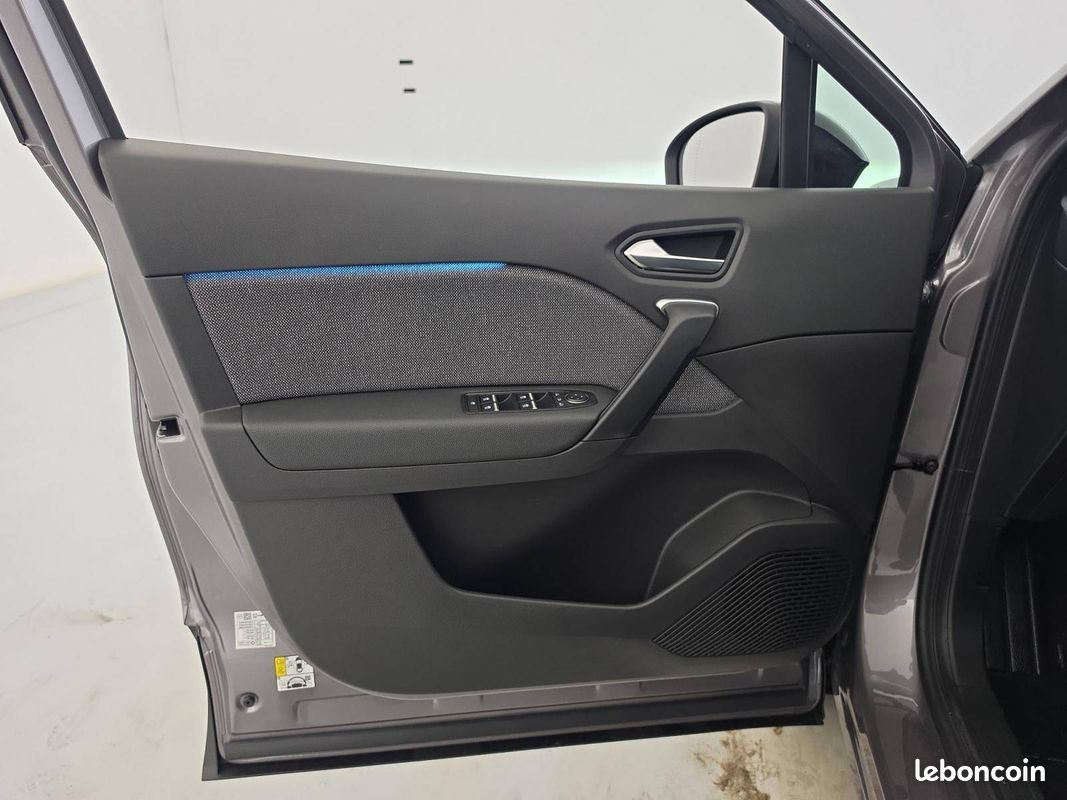 RENAULT Captur TCe 115 ch Techno (image 11)