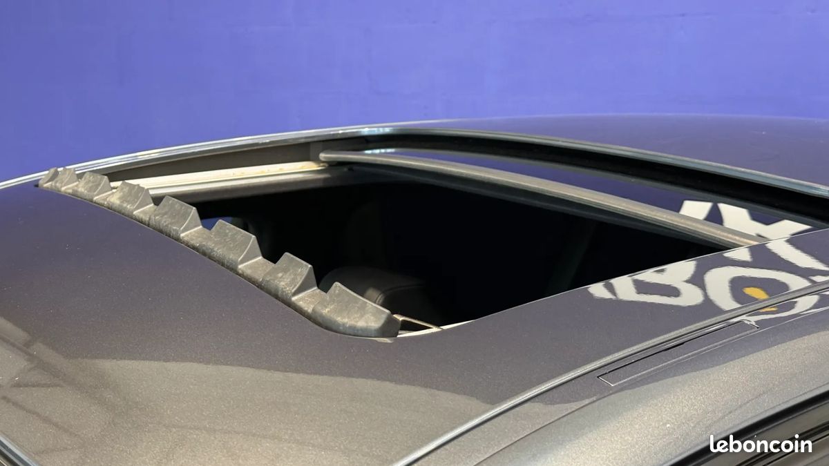 BMW Série 330e 252ch M Sport - Stage 2 - Éthanol - Suivi complet - Caméras 360 - Toit ouvrant - Harman Kardon - Apple CarPlay - Affichage tête haute - 390 ch (image 18)