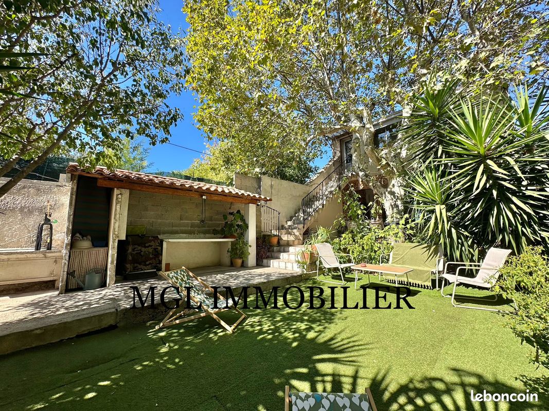 Maison 8 pièces 133 m² · à Marseille · 133 m² · 329 000 €