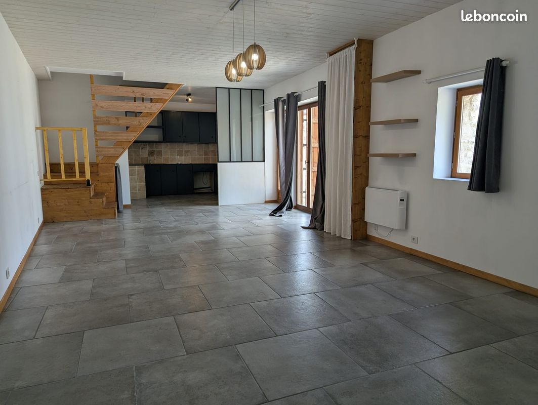 Maison 3 pièces 103 m² · à Ladon · 103 m² · 750 €/mois