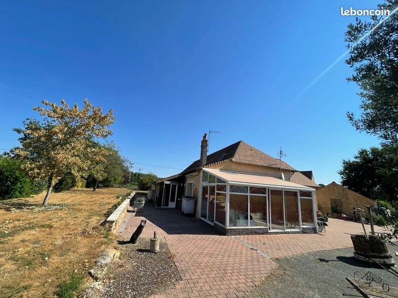 Maison 8 pièces 216 m² · à Mézeray · 216 m² · 320 000 €