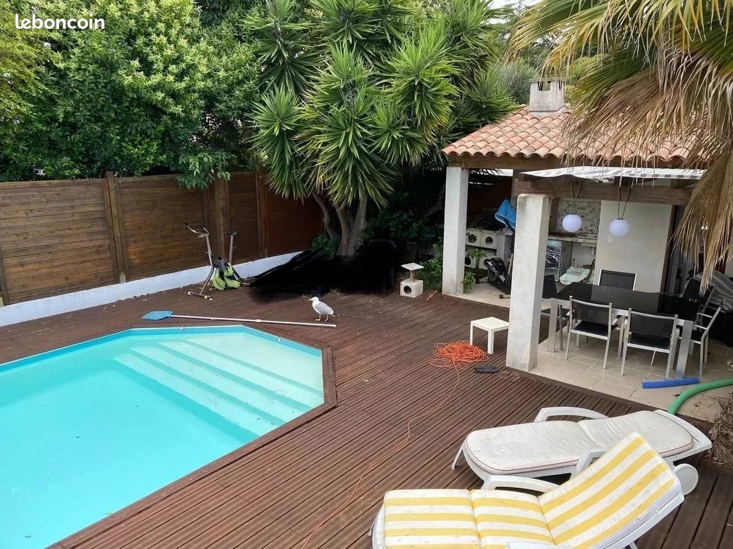 Maison 9 pièces 303 m² · à Cannes · 303 m² · 1 250 000 €