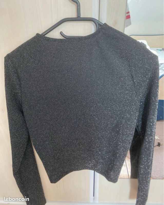 T-shirt pailleté avec ficelle (image 2)