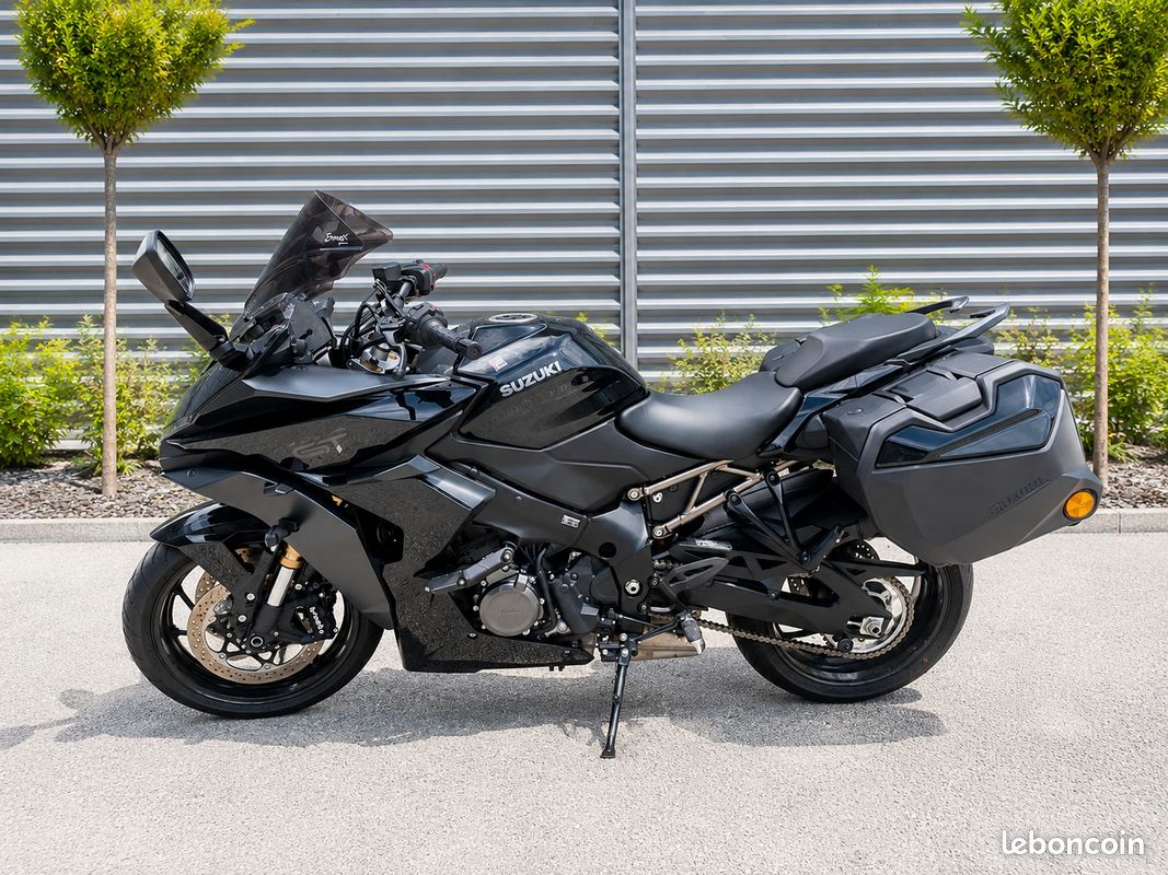 Suzuki gsxs 1000 gt 2023 (image 2)