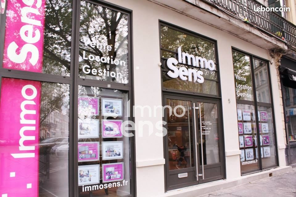 Garage/box Lille · 95 €/mois