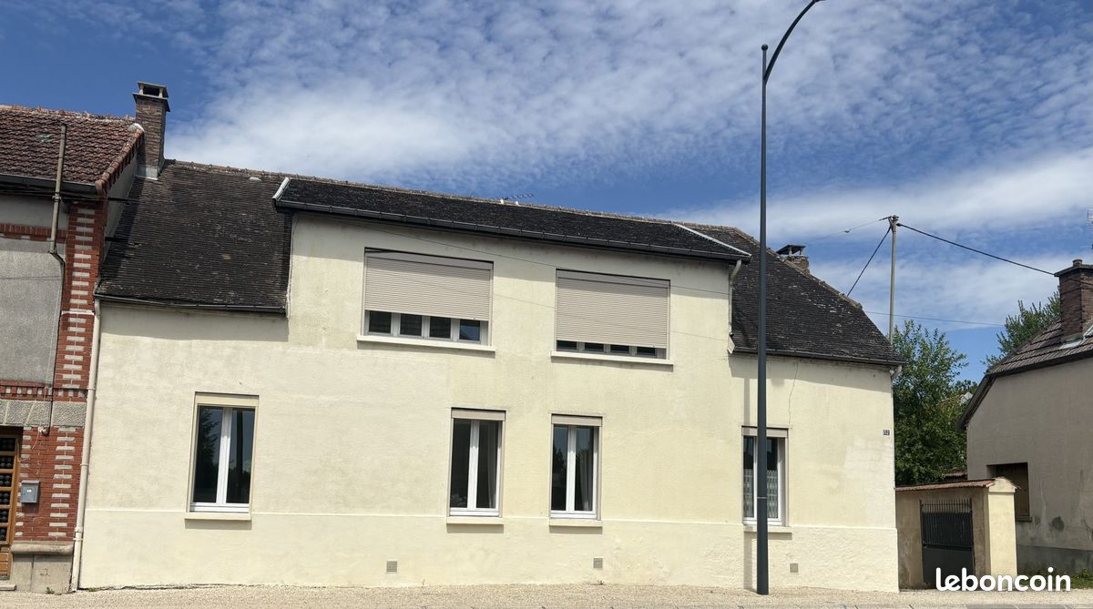 Maison 6 pièces 189 m² · à Maizières-la-Grande-Paroisse · 189 m² · 189 500 €