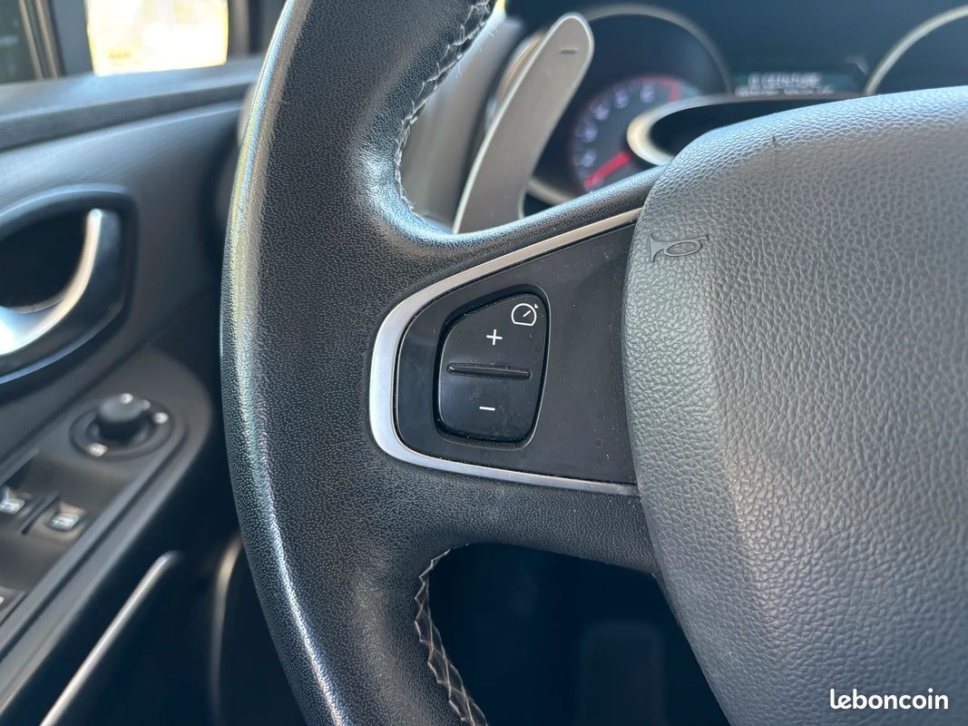 Renault CLIO IV TCe 120ch EDC GT / RS Drive / GPS / Origine France (image 24)