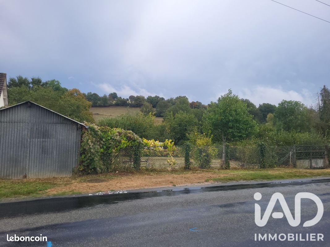 Terrain 2181 m² · à Sillé-le-Guillaume · 2 181 m² · 12 000 €