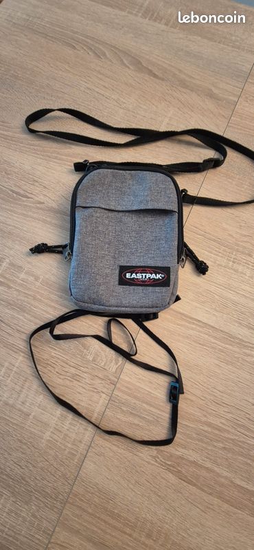 Sac à bandoulière Buddy Noir Eastpak - Homme