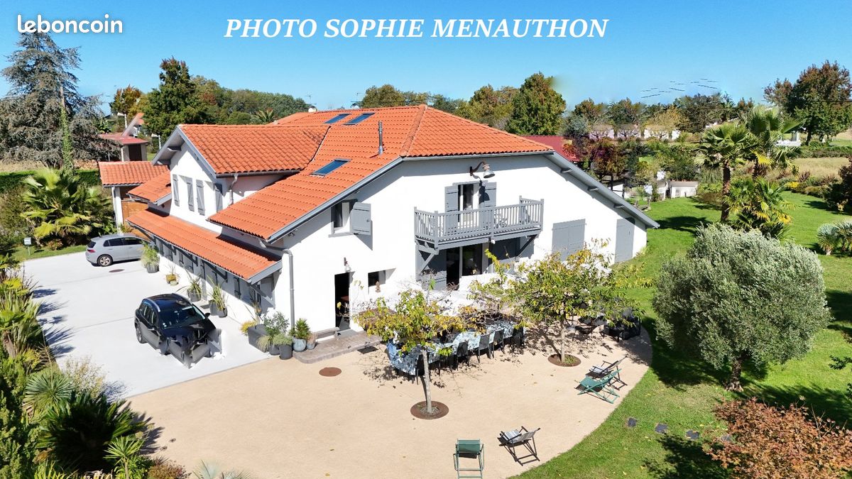 Maison 9 pièces 312 m² · à Saubrigues · 312 m² · 1 100 000 €