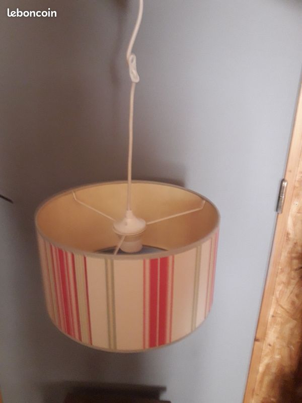 Suspension luminaire (image 1)