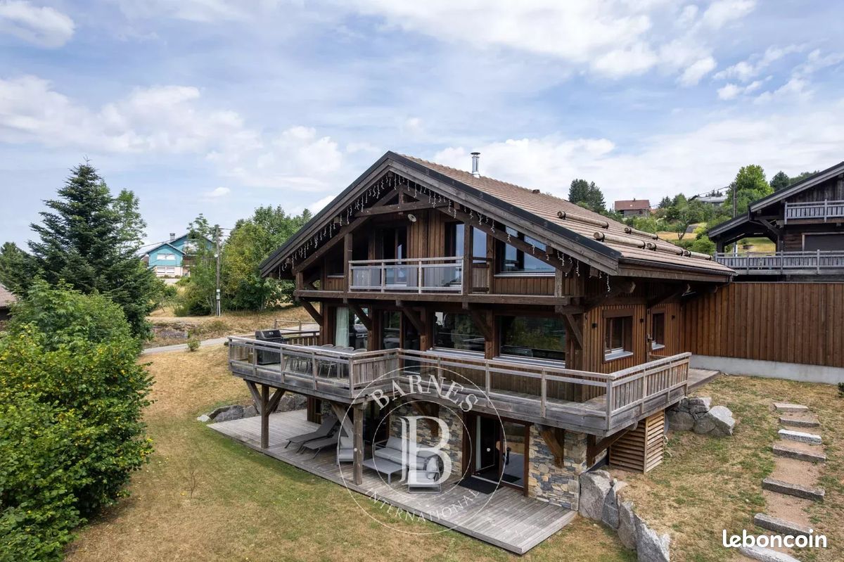 Maison 8 pièces 230 m² · à Gérardmer · 230 m² · 1 260 000 €