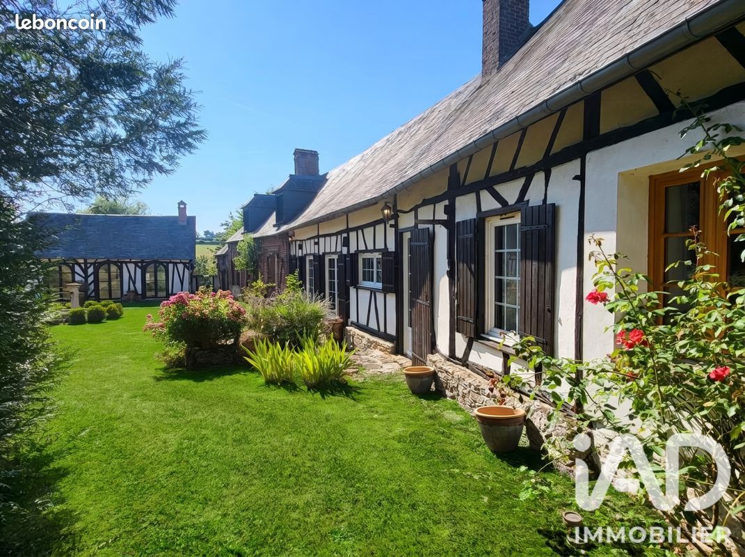 Maison 8 pièces 212 m² · à Hannaches · 212 m² · 470 000 €