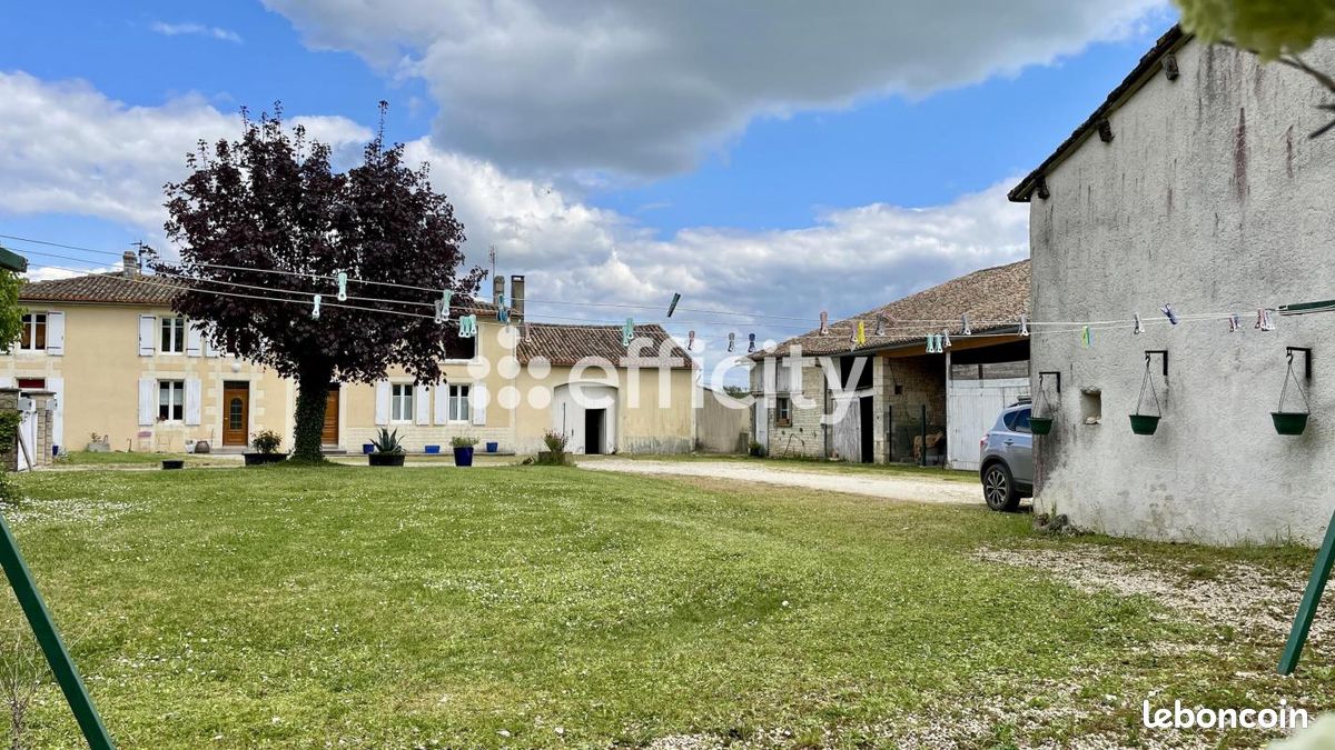 Maison 9 pièces 196 m² - Champniers 16430 (image principale 16)