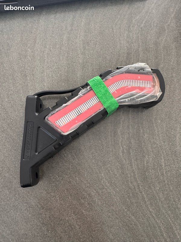 Feu LED Recul + Antibrouillard Pour Remorque Voiture Camion 12/24V - Homologué E9