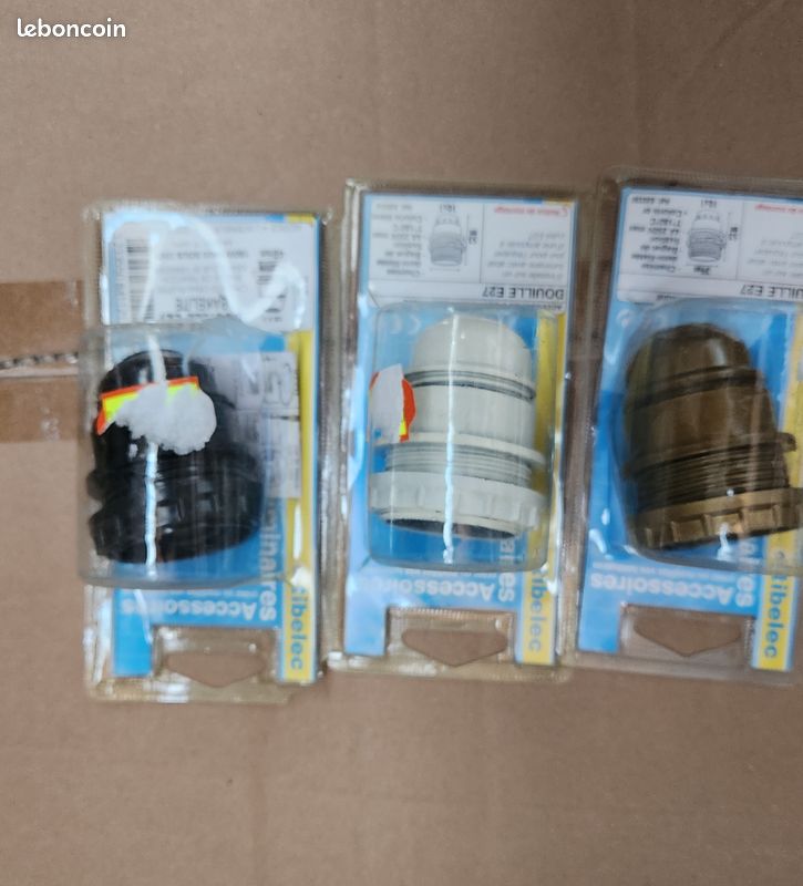 Douilles E27 Tibelec Neuves - Modèles Bakélite et Plastique (Coloris variés) (image 1)