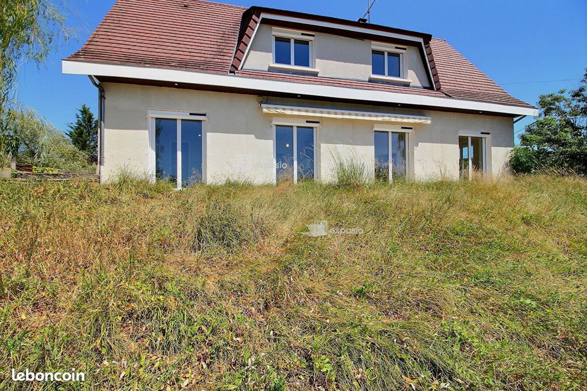 Maison 7 pièces 145 m² · à Saint-Galmier · 145 m² · 449 000 €