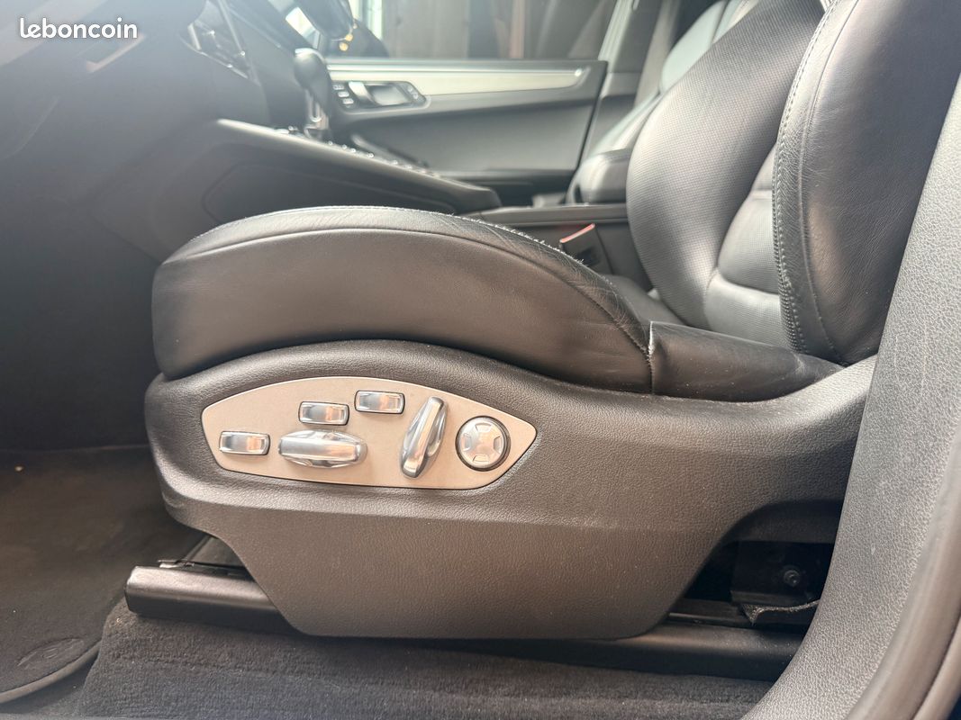 PORSCHE MACAN 3.0 GTS 360Ch Garantie 12 mois (image 17)