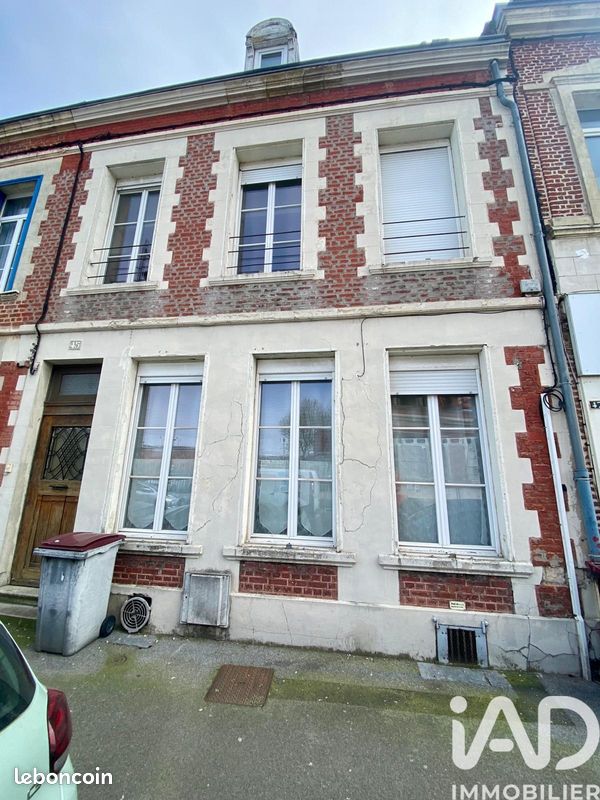 Local commercial 180 m² · à Saint-Quentin · 180 m² · 189 000 €