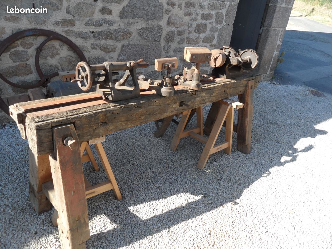 Tour à Bois Shop Fox 22 x 42 à Vitesse Variable | Outils Viel Inc