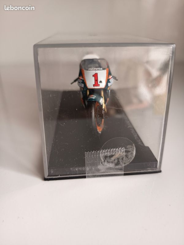 Modèle Réduit Moto Honda NSR 500 Michael Doohan 1998 - Altaya 1/24, Occasion