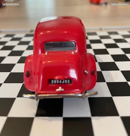 Citroën Traction Dubray – Pompier De Lyon – Échelle 1:43 – Neuve En Boîte