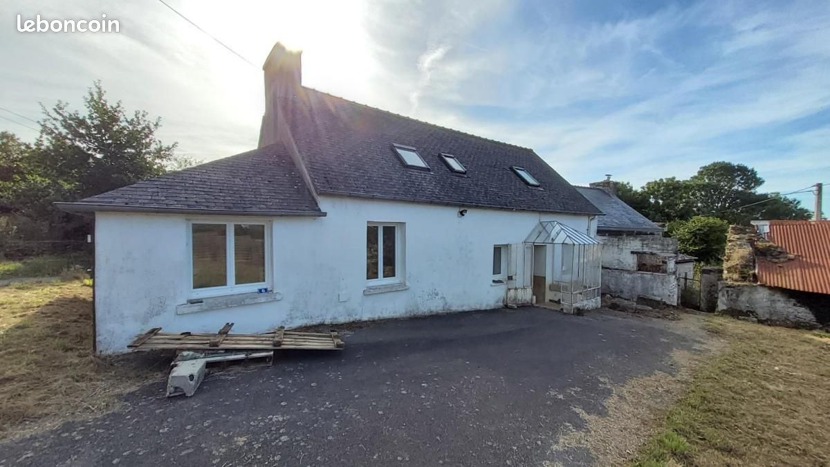 Maison 6 pièces 92 m² · à Poullaouen · 92 m² · 78 750 €