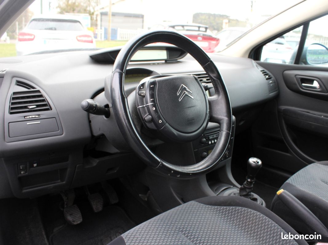 CITROEN C4 HDI 110 Pack Ambiance (image 10)