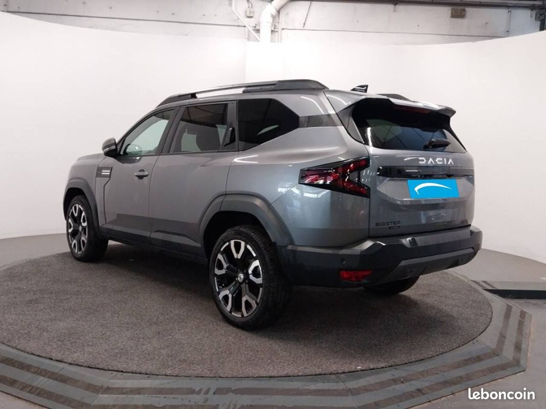 DACIA Bigster Hybrid 155 Journey (image 3)