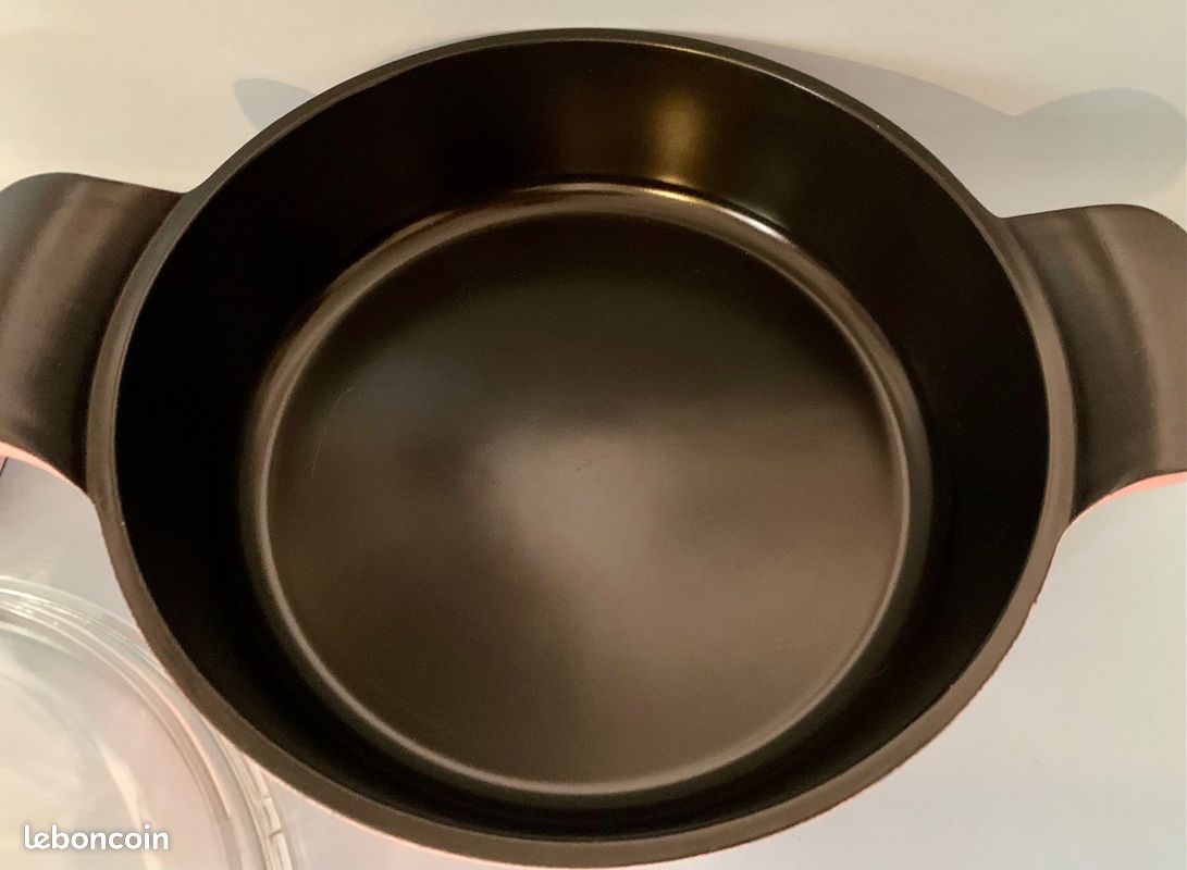 Superbe cocotte ronde "Eela" en céramique Ecolon, marque Neoflam Aeni, Rose, tous feux, Neuve (image 2)
