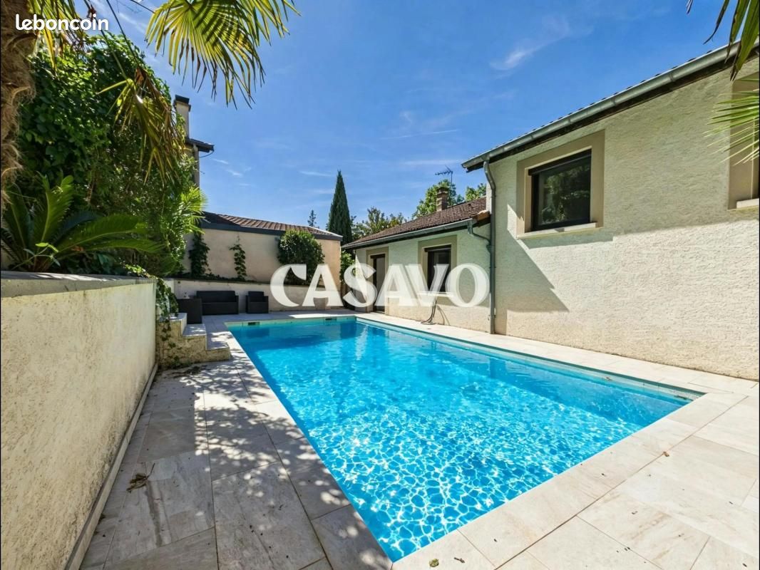 Maison 5 pièces 134 m² · à Écully · 134 m² · 675 000 €