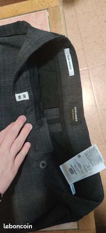 Vend pantalon Jack and Jones homme (image 3)