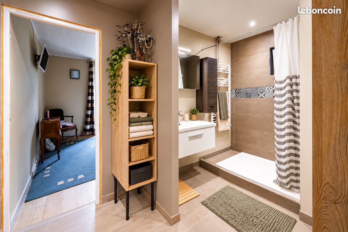 Maison 5 pièces 198 m² · à Laruscade · 198 m² · 227 000 €