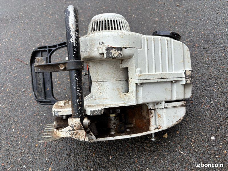 Tronçonneuse STIHL 085 vendue pour les pièces (image 4)