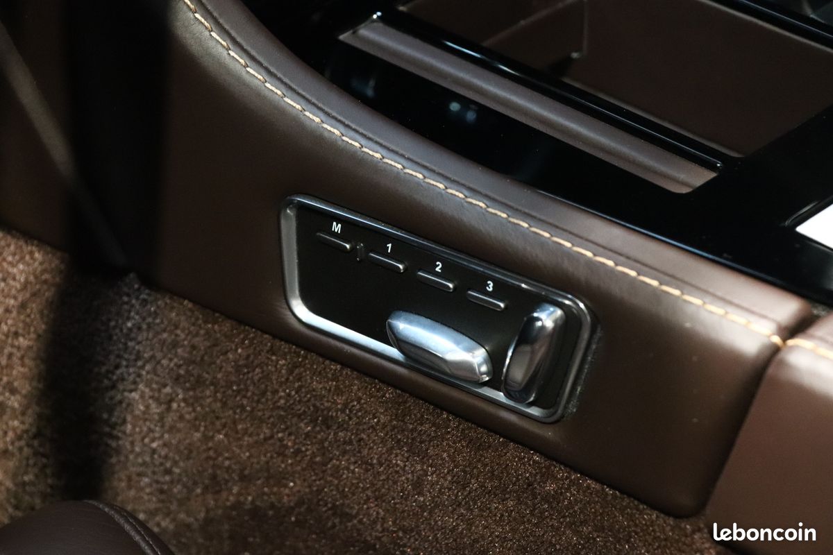 Aston Martin DBS Volante V12 Touchtronic - Configuration Unique - B&O - Carbone - Entretien Full AM (image 9)