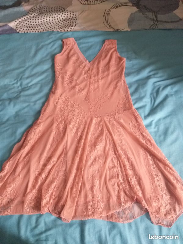 Robe H&M taille 38 (image 1)