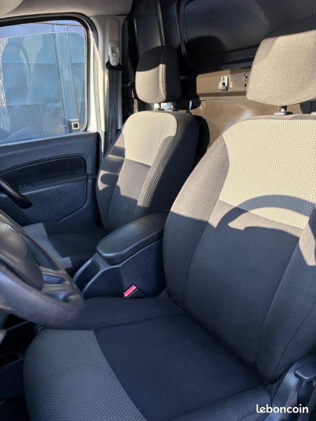 Renault KANGOO II EXPRESS 1.5 DCI 90CH ENERGY CONFORT EURO6 (image 14)