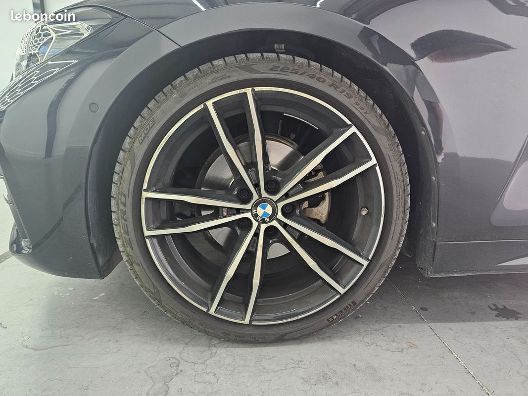 BMW 420i cabriolet M Sport / feux laser / ecrans full curvate display / siege chauffant / chauffage de nuque / régulateur auto adaptatif / feux auto / essuie-glace auto / volant chauffant / hayon ... (image 36)