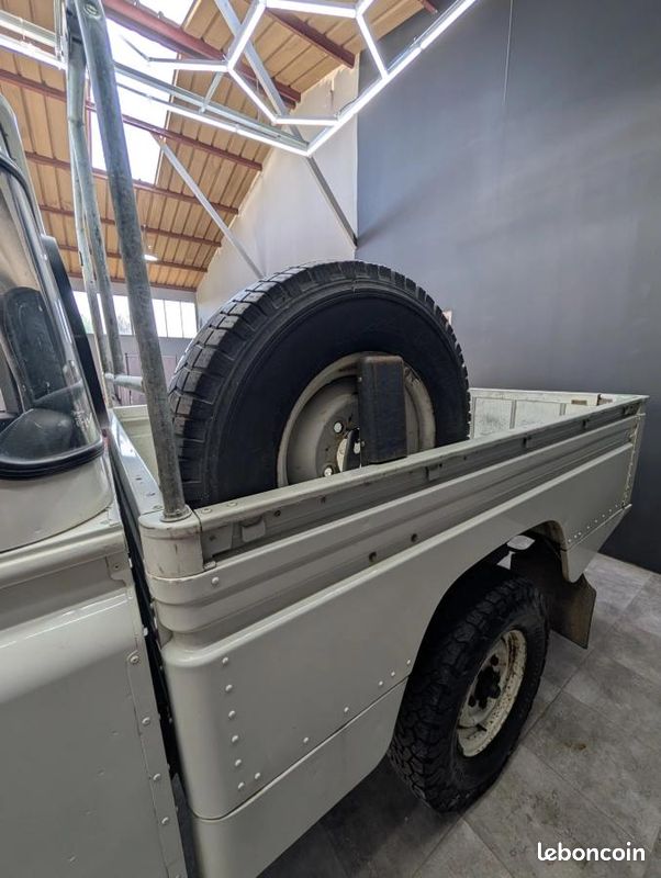 Land Rover Defender 110 Pick-Up 2.5 TD5 15P 122 Cv (image 23)