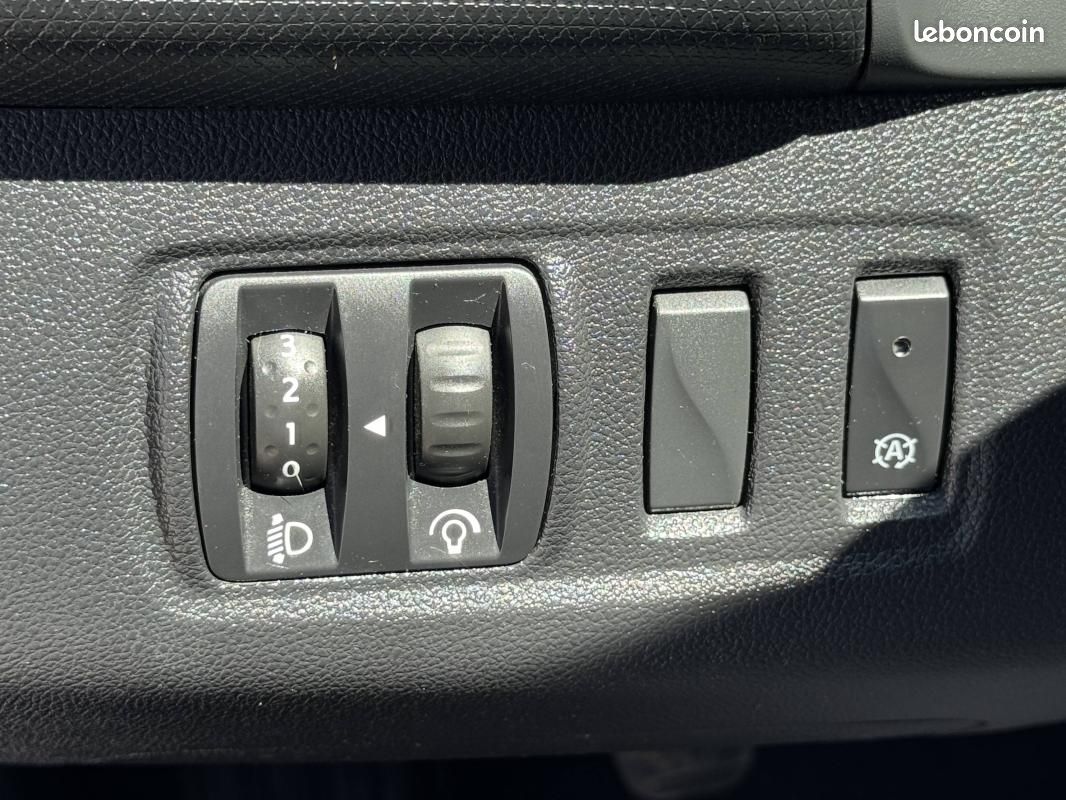 Renault Clio IV 1.5 DCI 90 S&S ENERGY ZEN (image 19)