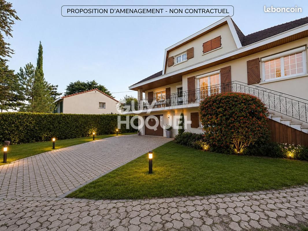 Maison 10 pièces 229 m² · à Rillieux-la-Pape · 229 m² · 579 000 €