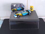 Miniature Renault F1 Team R202 RS22 - J.Trulli - Universal Hobbies 1/43